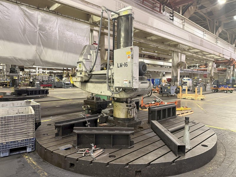 8&#039; ARM x 19&quot; GIDDINGS &amp; LEWIS MODEL #956-CHIPMASTER RADIAL ARM DRILL ON 360° T-SLOTTED BASE: STOCK #23544