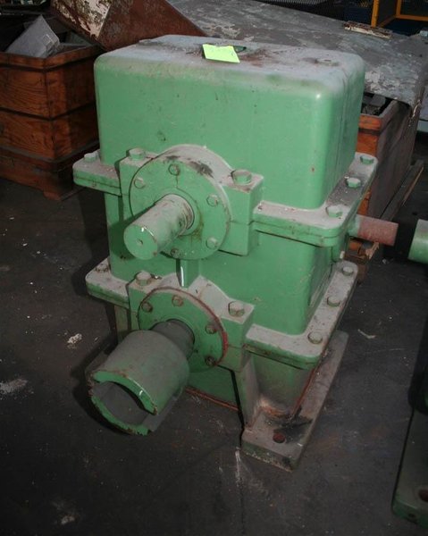 YODER GEAR BOX: STOCK #16990