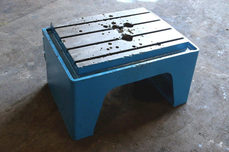 34&#039; X 25&#039; X 20&#039; T SLOTTED  BOX DRILL TABLE: STOCK #69786