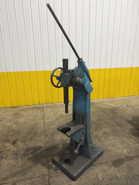 6 TON FAMCO MODEL #5R ARBOR PRESS: YOBRO #24691