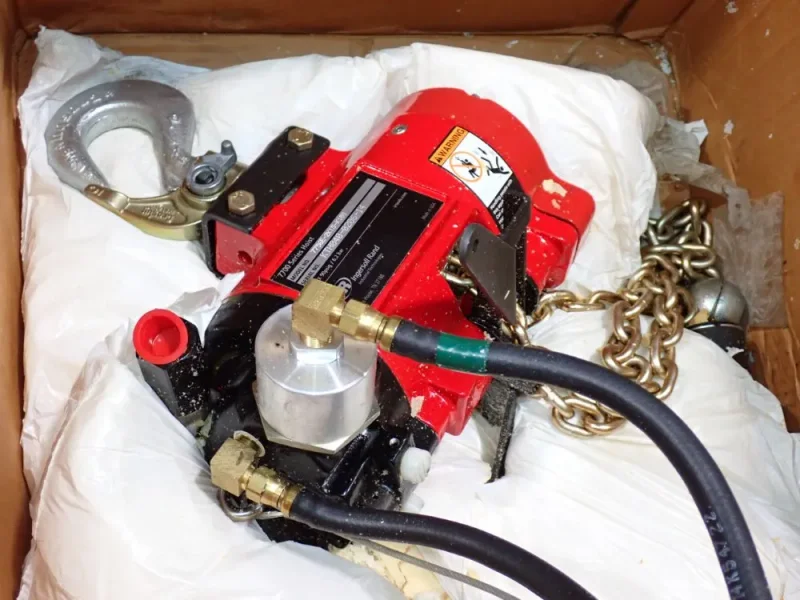 INGERSOLL RAND 90PSIG MAX INDUSTRIAL AIR CHAIN HOIST  -  7756E-2K15-K108