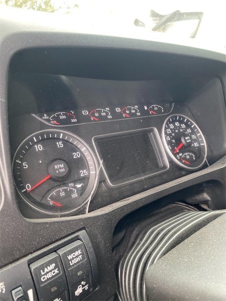 2018 International LT625 3HSDZAPR9JN532736