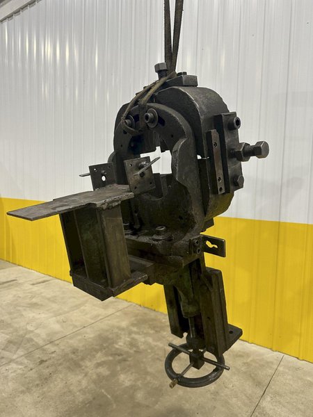 4 ROLL ADJUSTABLE ROLLFORMER STRAIGHTENING TURKSHEAD: STOCK #20631