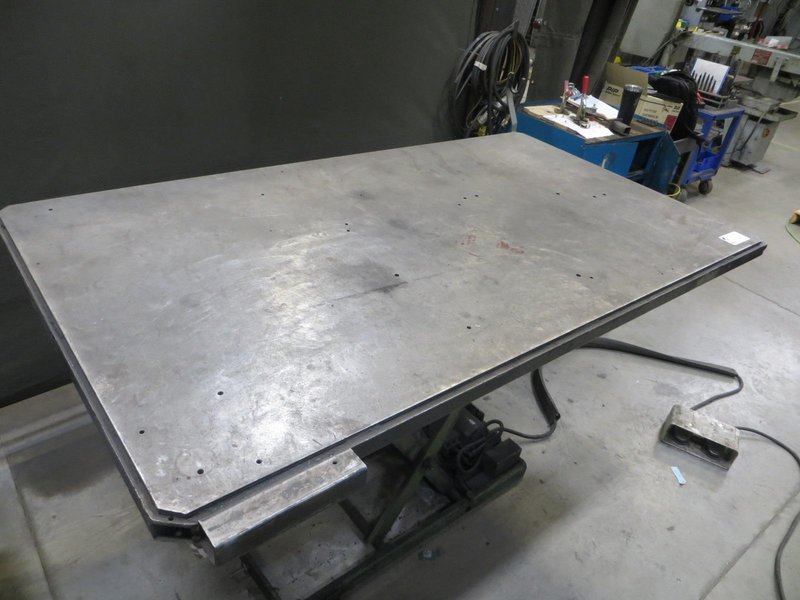 Electric Lift Table W 71&quot; X 36&quot; Table Top w 43&quot; Max Lifting Height- Auction Item