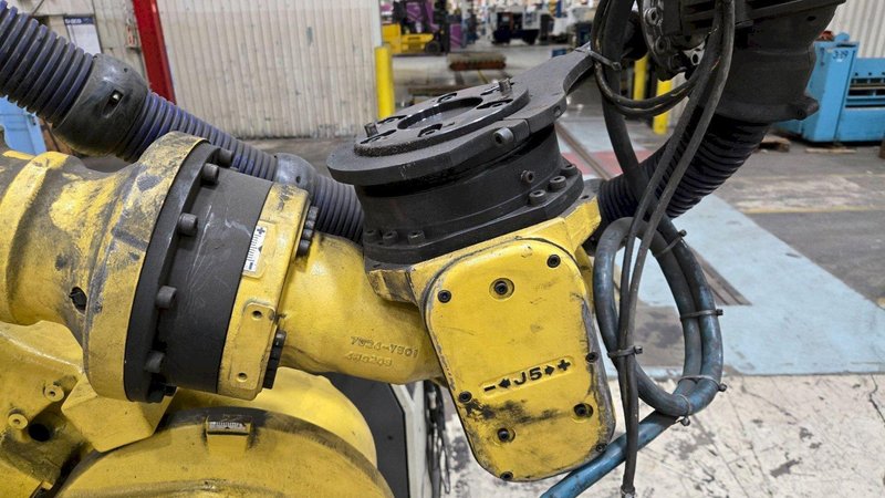 FANUC R2000IB/210F W/ R-30IA Controls USED