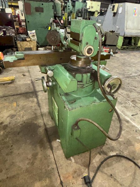 #2 CINCINNATI UNIVERSAL TOOL &amp; CUTTER GRINDER: YOBRO #24541