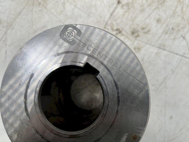 (2) 1.000-8 UNRC INFEED DIE DIA 5.497 / 593609 CENTRAL 36670: stock 16368