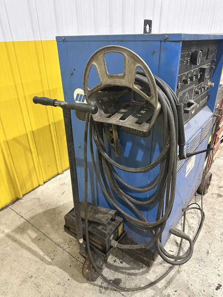 MILLER SYNCROWAVE 350 AC/DC WELDER WTIH WATER COOLER AND CART: STOCK 22275