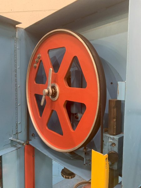 20" DOALL MODEL #2013-V 20" VERTICAL BAND SAW: STOCK #80756