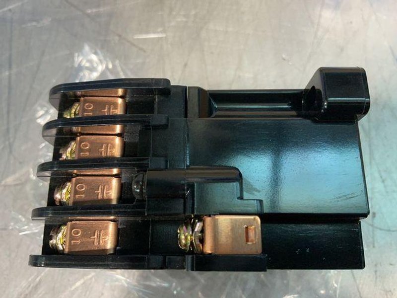 AROMAT GREEN POWER MAGNETIC CONTACTORS   -  FC-10