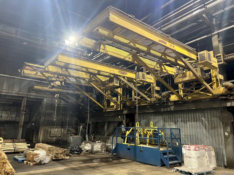 3 TON X 15' SHEPARD-NILES WALL MOUNTED POWERED GANTRY CRANE: STOCK 18469