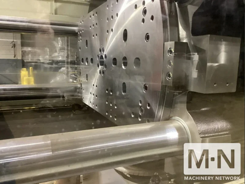 224 TON 6.5 OZ/ 6.5 OZ NISSEI DCX200III-25A 2-COLOR INJECTION MOLDING MACHINE MFG 2023.