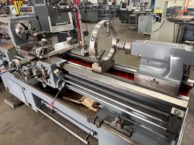 18" x 60" HWACHEON Engine Lathe, Model HL-18