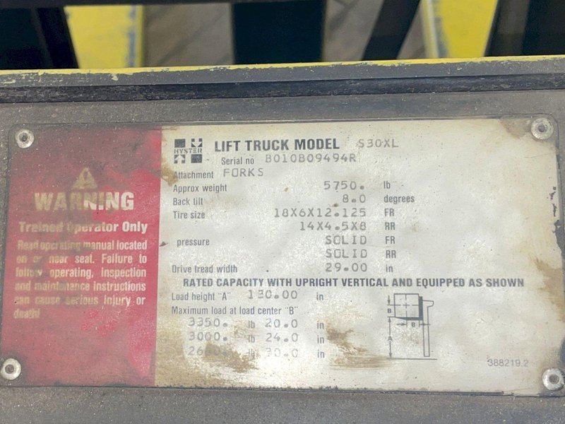 3,000 LBS CAPACITY HYSTER S30XL FORKLIFT: YOBRO #24396