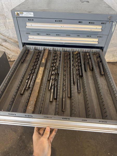 10 DRAWER STANLEY VIDMAR CABINET. STOCK #0538126