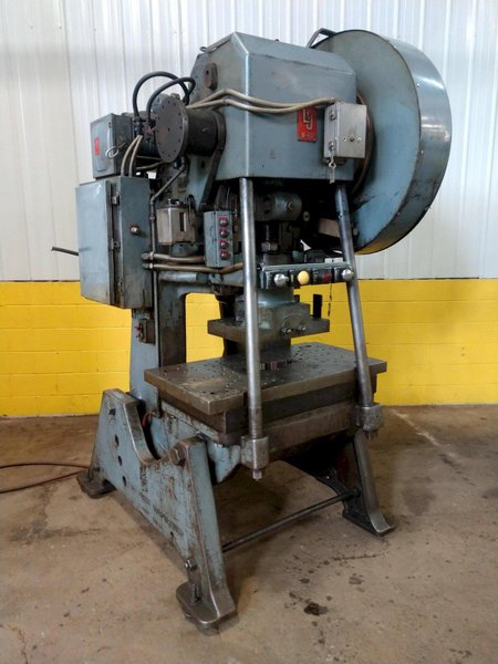 60 TON L &amp; J MODEL #W60 OBI PRESS, 2.5&quot; STROKE: STOCK #12978