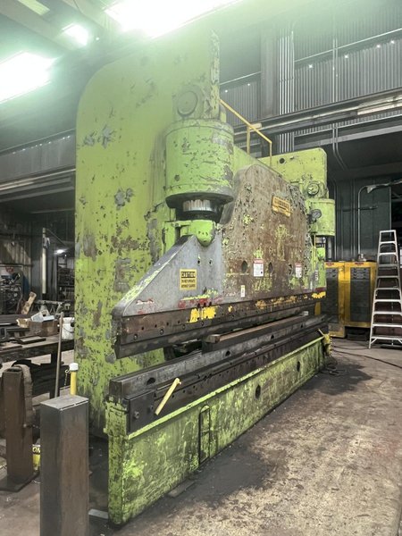 600 TON X 18&#039; CINCINNATI MODEL #600H HYDRAULIC PRESS BRAKE: STOCK #18650
