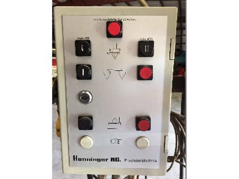 Henninger KG. ZS80 Center Grinder 1986