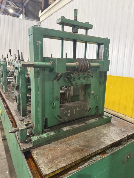 YODER ADJUSTABLE TURKS HEAD FOR ROLLFORMER: STOCK #25179