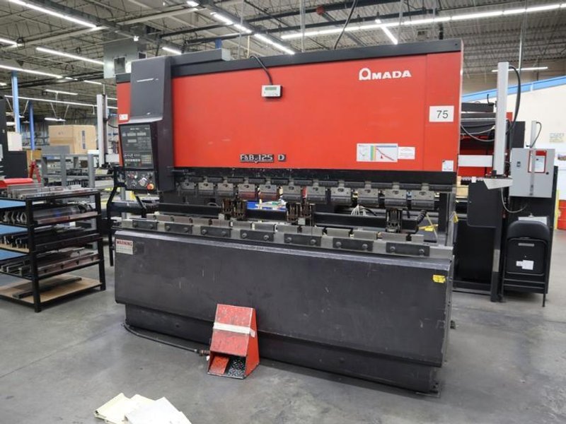 Amada FBD-1253E CNC Hydraulic Press Brake, 138 Ton x 122", Up-Acting, NC9-EXII Controls, Light Curtains- Auction Item