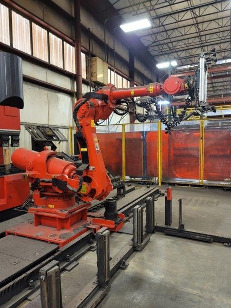Amada 242 Ton X 14' 8-Axis CNC Press Brake W/Robotic Manipulator, Model HG2204RH