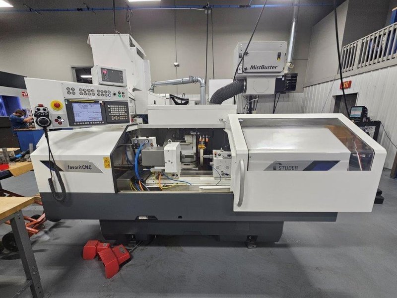 Studer Favorit CNC Cylindrical Grinder, 2021 – Low Hours, Fanuc Control, Tooling