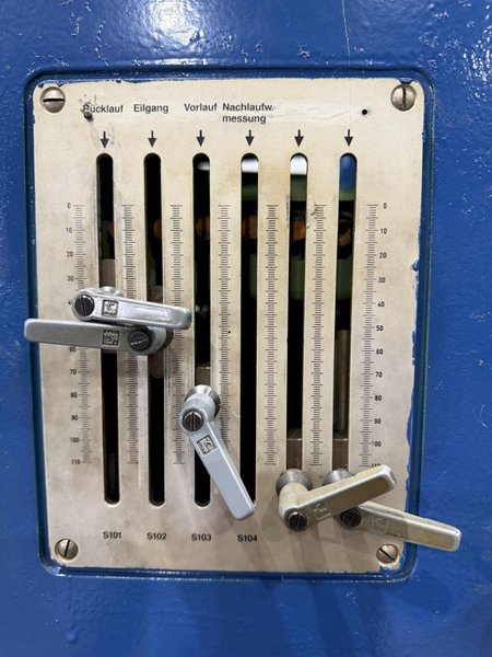 16 TON LAUFFER MODEL #RPL16 HYDRAULIC PRESS: YOBRO #24687