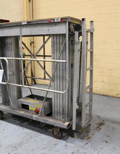 30' GENIE MANLIFT PLATFORM: STOCK #59203