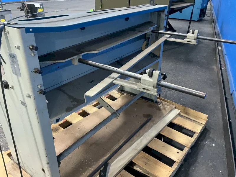 BAILEIGH 16 GA. SHEAR  -  SF-5216