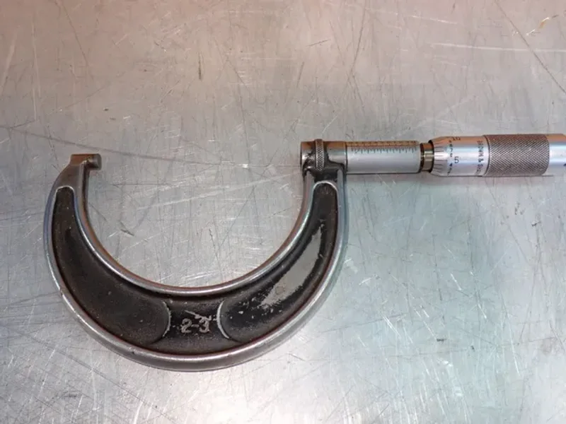 STARRETT 2-3" TO 11-12" OUTSIDE MICROMETER SET W/CASE