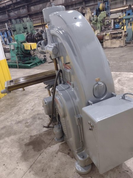 15 HP KEARNEY &amp; TRECKER MODEL #4CH VERTICAL MILL: STOCK #22776