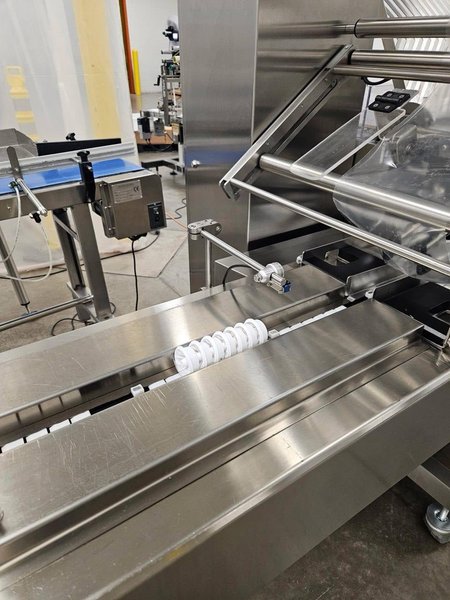 Reepack ReeFlow 50 Flow Stainless Steel Wrap Machine, 2021 – Right Hand Version, 2-Up