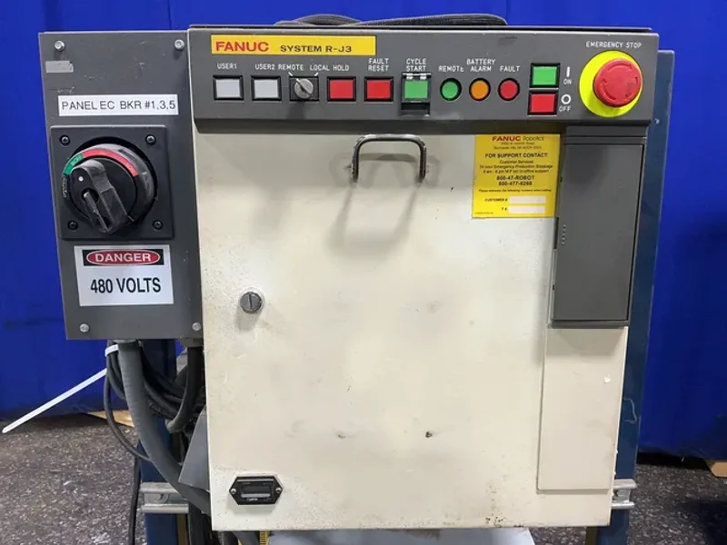 FANUC ROBOT ASSEMBLY  -  ARC MATE 100I
