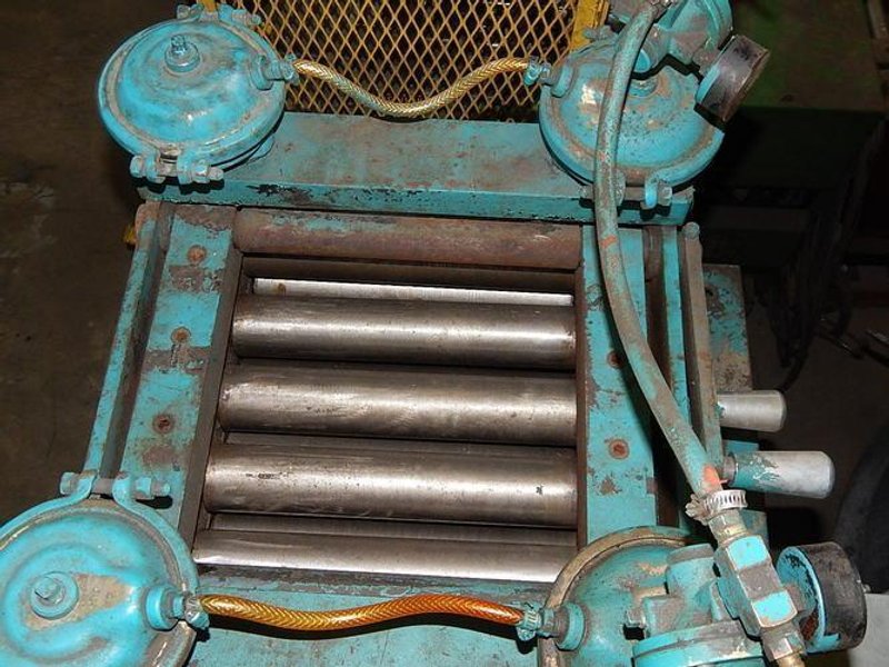 12" X .135" REGAL Straightener