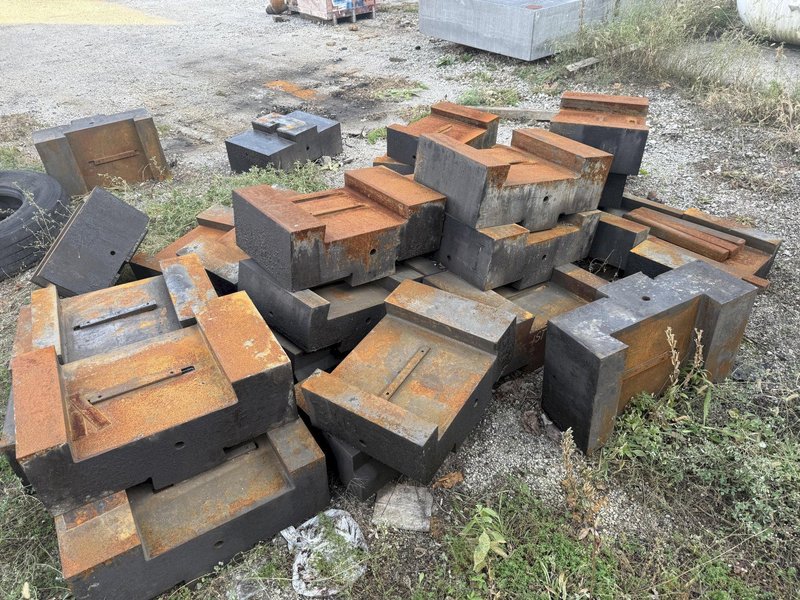 ANVIL DIE HOLDERS FOR FORGING PRESS OR HAMMER, OUT OF CHAMBERSBURG 23 &amp; 14 DIE FORGERS: STOCK #21025