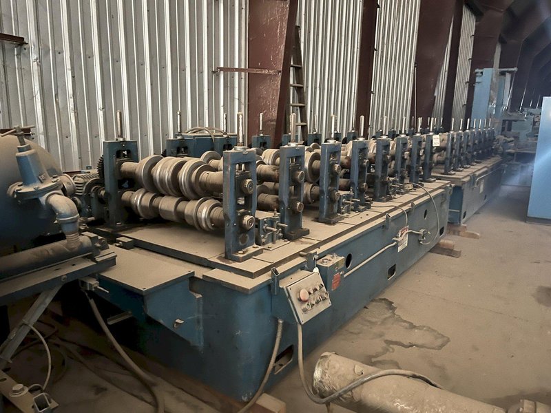 16 STAND X 3" BRADBURY ROLLFORMER, TOOLED FOR 24" WIDE RIBBED &amp; FLAT GARAGE DOOR PANELS: STOCK #22680