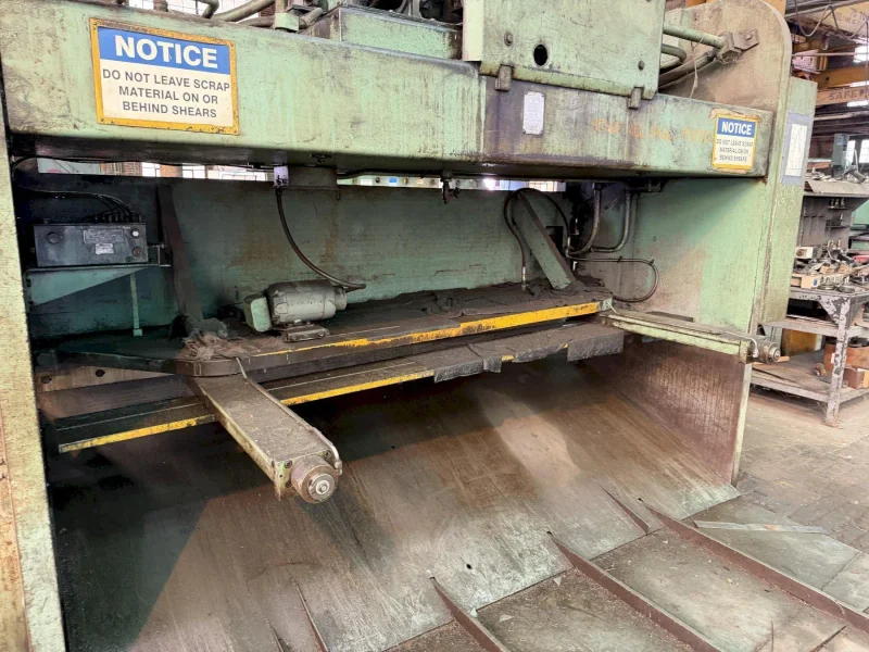 10' X 3/8" CINCINNATI MODEL #30 HYDRAULIC SHEAR: YOBRO #26116