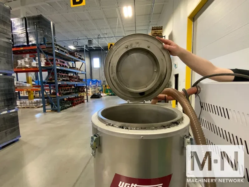 21 CFM WITTMANN DRYER MODEL DRYMAX E30-50 MFG 2016 SERIAL # 0000374094