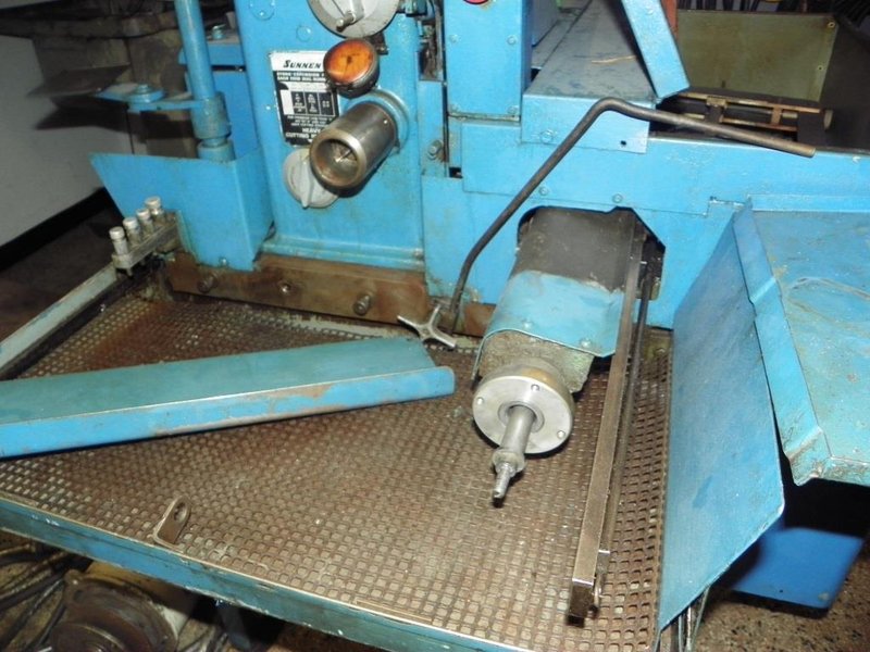 Sunnen Model 1800 Power Stroke Honing Machine, S/N 73633. Offered for parts / rebuild. 