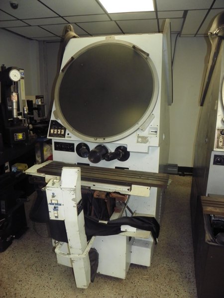 30&quot; ST Industries Model P-2500 Optical Comparator, S/N 431, New 1970s.  