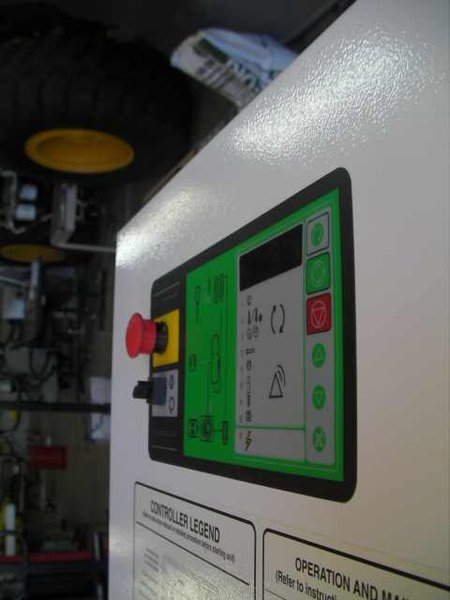 USED US AIR COMPRESSOR DVK-7 ROTARY SCREW COMPRESSOR LOGIK 151 CONTROL. S/N: 7507