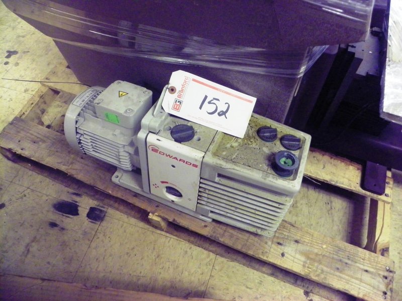 EDWARDS Model RV12 Rotary Vane Vacuum Pump 