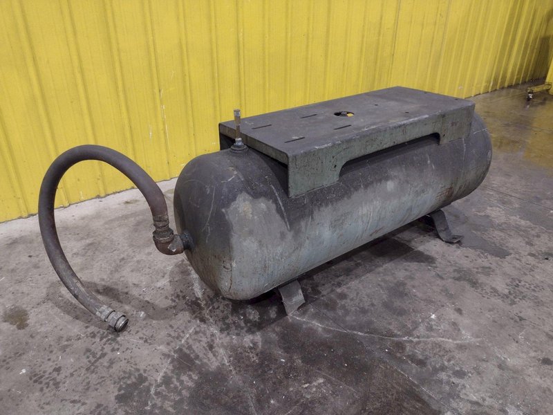 200 PSI KAGARD HORIZONTAL AIR RECEIVER SURGE TANK : YOBRO #25154
