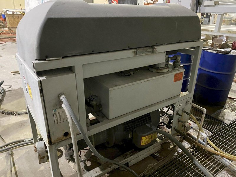 2011 FLOW MACH 200 WATERJET CUTTING SYSTEM.