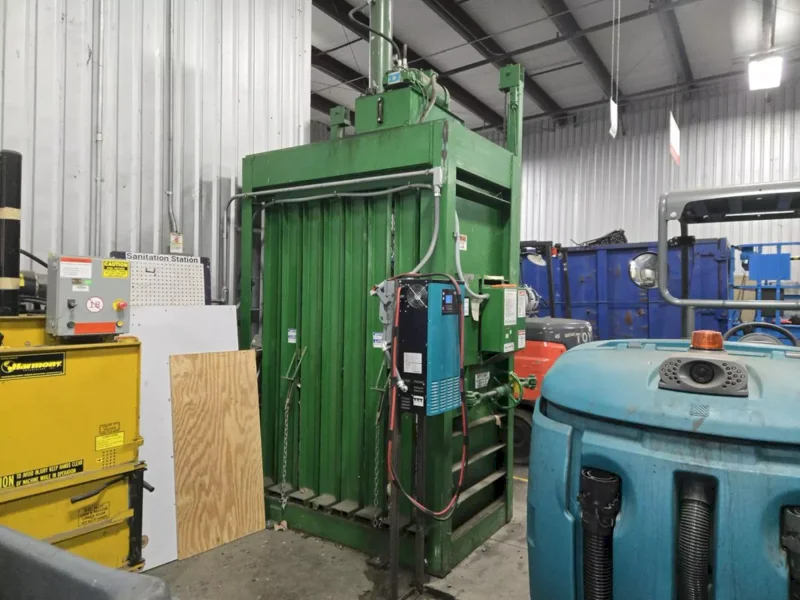 30" X 48" PTR MODEL #3400HD HYDARULIC VERTICAL BALER: YOBRO #25712