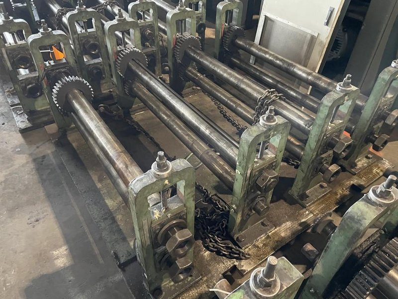 18 STAND X 3.5&quot; X 48&quot; BRADBURY RAFTED ROLLFORMER: STOCK #15189