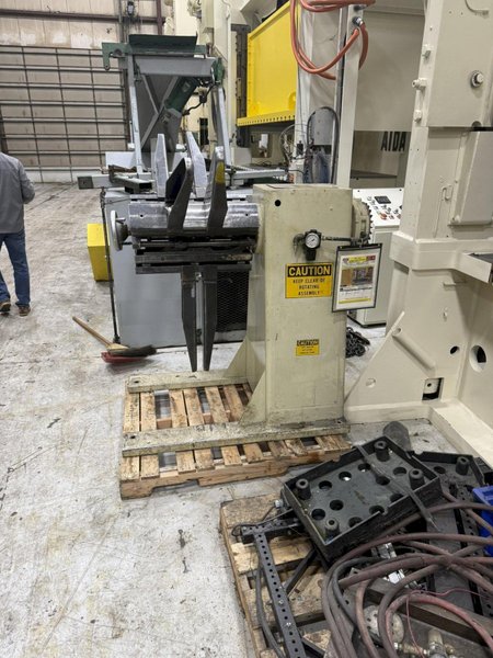 8,000 lbs. x 18" Wide CWP Pull Off Coil Reel Model #4R-18 For Sale