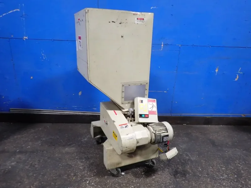 NISSUI CORP 2 HP GRANULATOR  -  FNSK-15