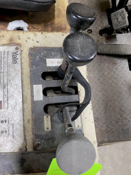 4,000 LB YALE PROPANE FORKLIFT. STOCK # 0629122