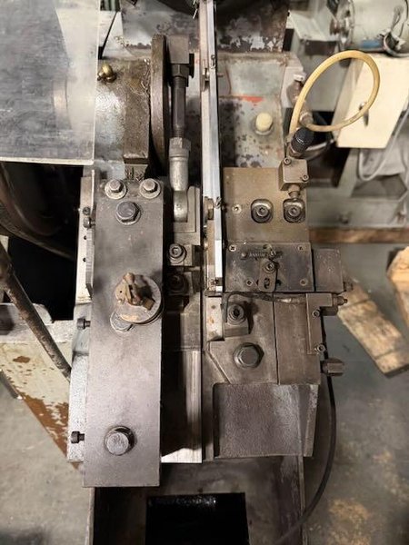 1/8" Ayase Seiki Model AS-003 Thread Roller